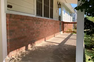 852 Constellation Dr, Great Falls, VA 22066 - Photo 2