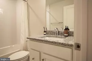 2107 Acadia Rd, Herndon, VA 20170 - Photo 16