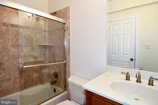 7808 Southdown Rd, Alexandria, VA 22308 - Photo 92