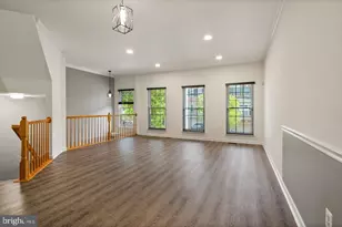 6708 Ordsall St, Alexandria, VA 22315 - Photo 2