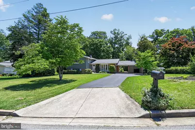 8815 Beauchamp Drive, Alexandria, VA 22309 - Photo 2