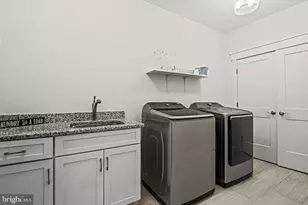 1416 Ross Dr SW, Vienna, VA 22180 - Photo 46
