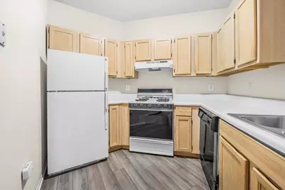 14305 Climbing Rose Way #202, Centreville, VA 20121 - Photo 8