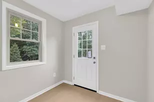 5626 Fort Corloran Dr, Burke, VA 22015 - Photo 4
