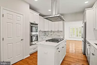 1539 Kingstream Circle, Herndon, VA 20170 - Photo 14