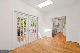 1539 Kingstream Cir, Herndon, VA 20170 - Photo 18