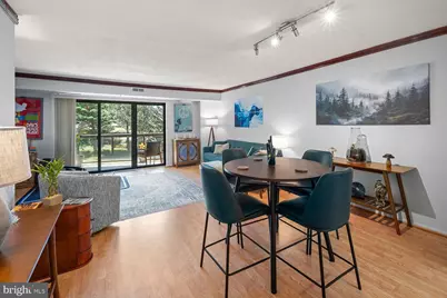 8360 Greensboro Drive #102, McLean, VA 22102 - Photo 6