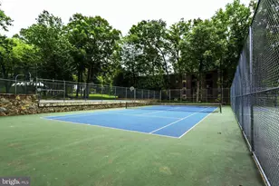 3318 Woodburn Village Dr, Annandale, VA 22003 - Photo 26