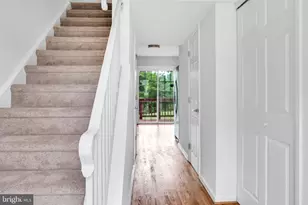 9636 Westport Ln, Burke, VA 22015 - Photo 4