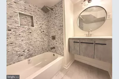 9636 Westport Lane, Burke, VA 22015 - Photo 8
