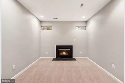5728 Governors Pond Circle, Alexandria, VA 22310 - Photo 32