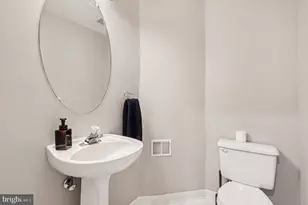 5728 Governors Pond Cir, Alexandria, VA 22310 - Photo 12