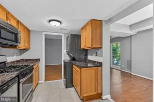 11823 Breton Ct, Reston, VA 20191 - Photo 16