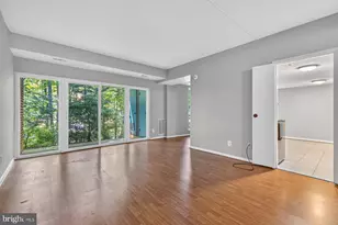 11823 Breton Ct, Reston, VA 20191 - Photo 4