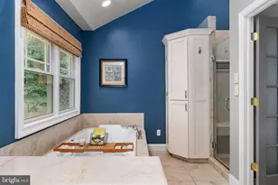 12035 Lake Newport Rd, Reston, VA 20194 - Photo 40