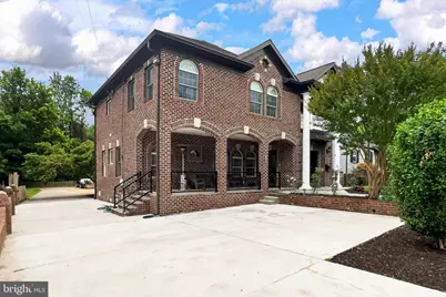 7705 Magarity Road, Falls Church, VA 22043 - Photo 4