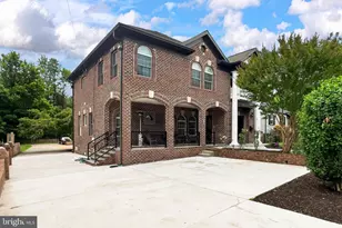 7705 Magarity Rd, Falls Church, VA 22043 - Photo 4