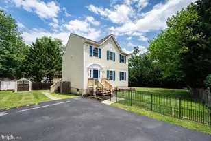 15218 Sovereign Pl, Chantilly, VA 20151 - Photo 6