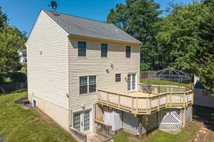 15218 Sovereign Pl, Chantilly, VA 20151 - Photo 8