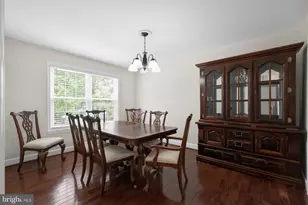 15218 Sovereign Pl, Chantilly, VA 20151 - Photo 26