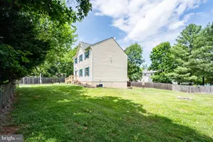 15218 Sovereign Pl, Chantilly, VA 20151 - Photo 56