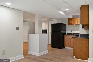 15218 Sovereign Pl, Chantilly, VA 20151 - Photo 32