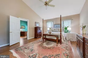2028 Spring Branch Dr, Vienna, VA 22181 - Photo 24