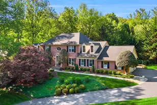 2028 Spring Branch Dr, Vienna, VA 22181 - Photo 2