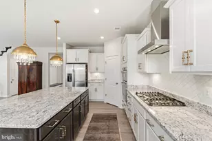 8934 Hubbard Way, Lorton, VA 22079 - Photo 22