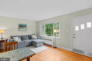 12131 Waples Mill Rd, Oakton, VA 22124 - Photo 6