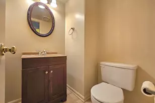 4802 Treasure Ct, Fairfax, VA 22032 - Photo 6