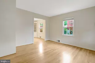 5926 Edgehill Ct, Alexandria, VA 22303 - Photo 6
