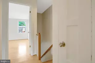 5926 Edgehill Ct, Alexandria, VA 22303 - Photo 12