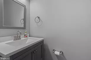700 Park Street SE, Vienna, VA 22180 - Photo 22