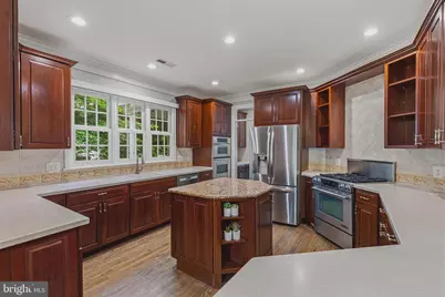 700 Park Street SE, Vienna, VA 22180 - Photo 16