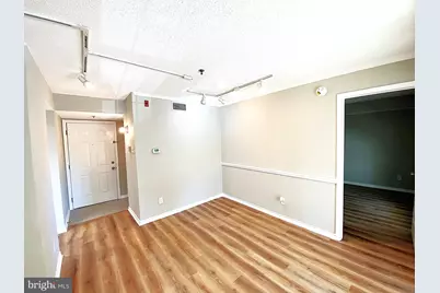 1524 Lincoln Way #209, McLean, VA 22102 - Photo 6