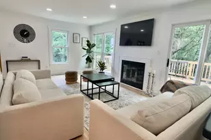 6013 Rockton Ct, Centreville, VA 20121 - Photo 10