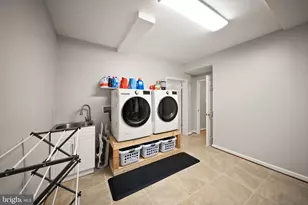 7705 Ridgepark Ct, Springfield, VA 22153 - Photo 58