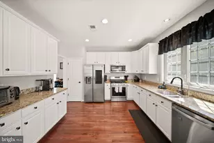 7705 Ridgepark Ct, Springfield, VA 22153 - Photo 16