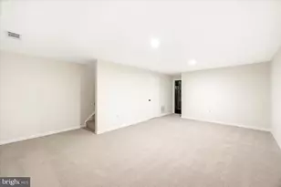 7928 Gambrill Ct, Springfield, VA 22153 - Photo 24