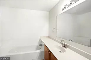 7928 Gambrill Ct, Springfield, VA 22153 - Photo 18