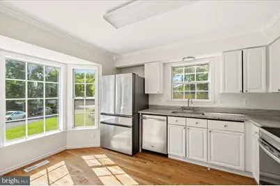 7928 Gambrill Court, Springfield, VA 22153 - Photo 4