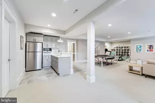 916 Desale St SW, Vienna, VA 22180 - Photo 58