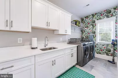 916 Desale Street SW, Vienna, VA 22180 - Photo 56