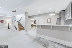 916 Desale St SW, Vienna, VA 22180 - Photo 72