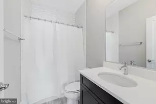 916 Desale St SW, Vienna, VA 22180 - Photo 42