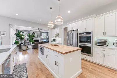 916 Desale Street SW, Vienna, VA 22180 - Photo 24