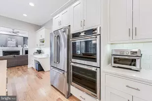 916 Desale St SW, Vienna, VA 22180 - Photo 22
