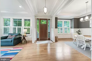 916 Desale St SW, Vienna, VA 22180 - Photo 8