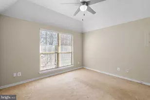12151 Penderview Ln, Fairfax, VA 22033 - Photo 14